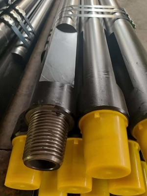 높은 철강 용접된 우물을 뚫는 42-140mm  R780은 파이프  검은 20FT를 꿰뚫습니다