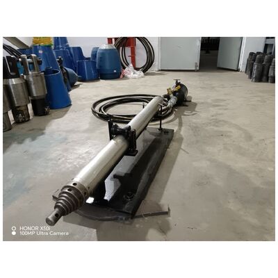 BM60 50mm 파이프 지름의 Pneumatic Impact Mole 2.2-3.3 Hz 충격 주파수 및 0.4-0.8 MPa 공기 압력